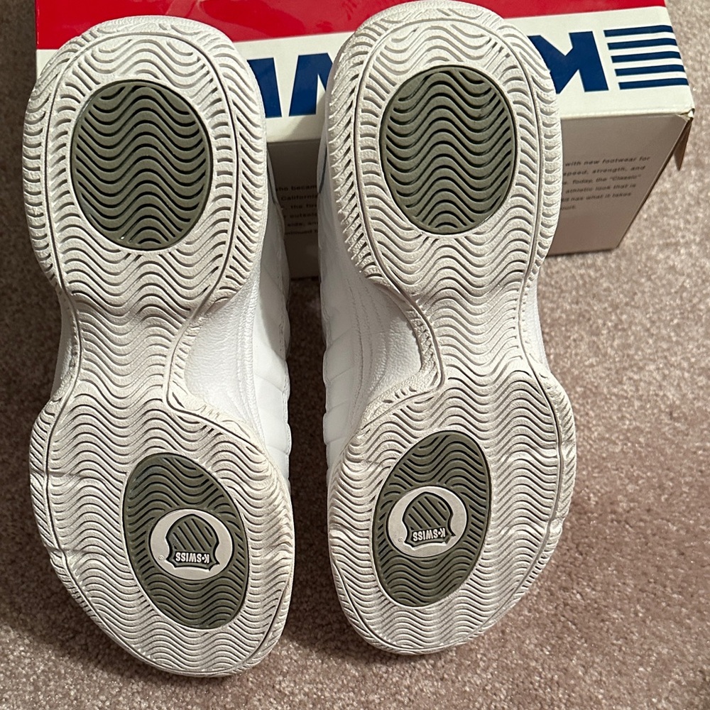 NWT - K-Swiss Classic White Sneakers - Picture 5 of 5